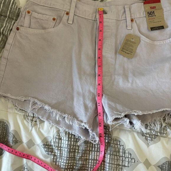Levi's® Women's 501 Original High-Rise Jean Shorts Washed Lilac Size 33 - Picture 10 of 10